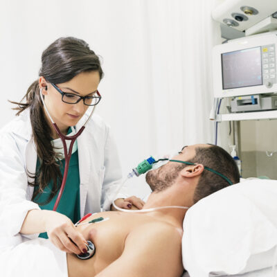 Understanding the Difference Between Hyperthyroidism and Hypothyroidism